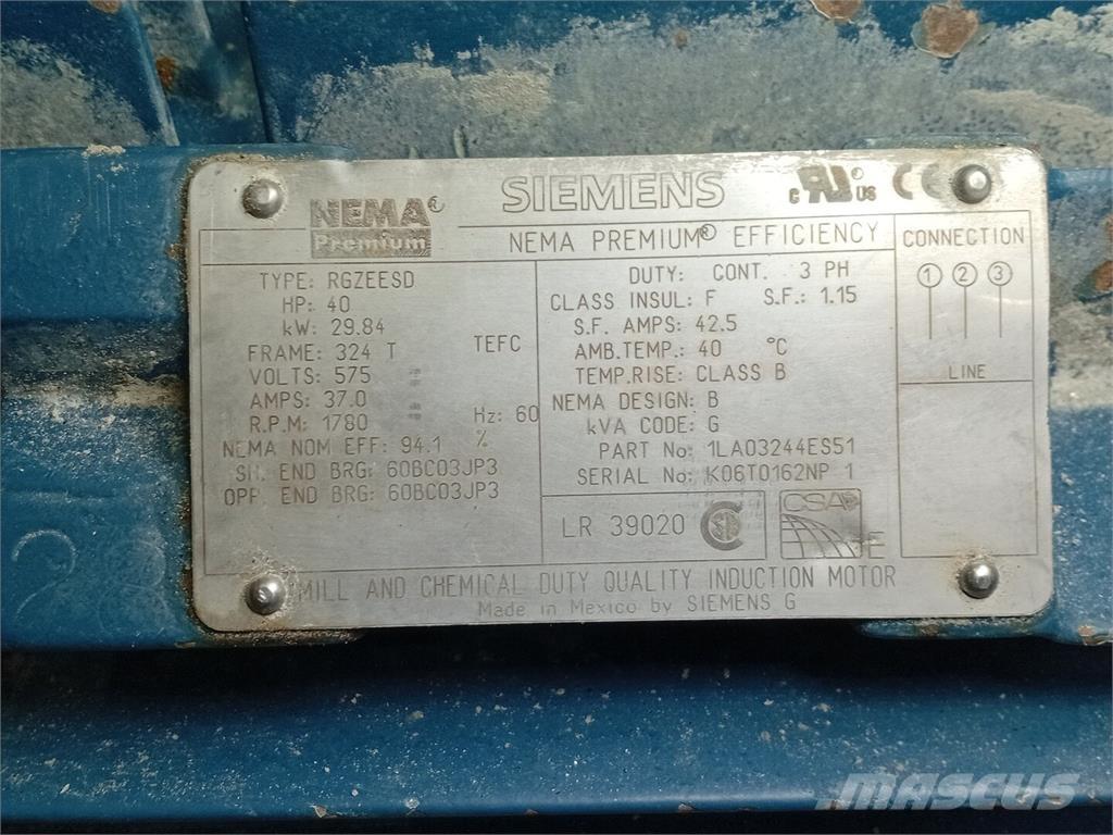 Siemens 1LA03244ES51 Motores industriais