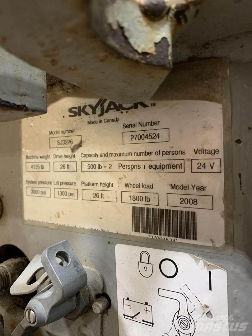 SkyJack SJIII 3226 Elevadores de tesoura