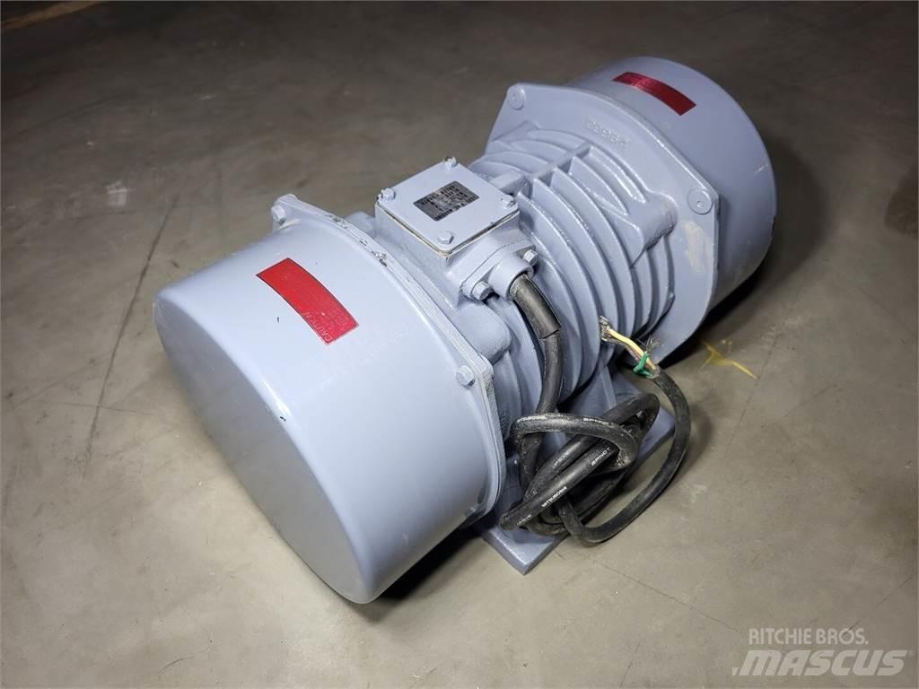  URAS KEE-13-6B Motores industriais