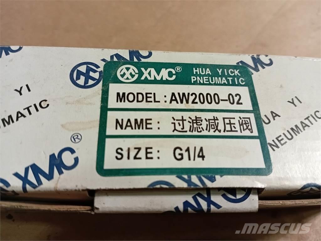  XMC AW2000-02 Construção - Outros
