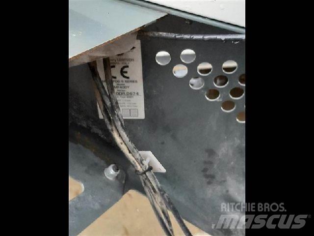 Teclinea MF40D Britadeiras