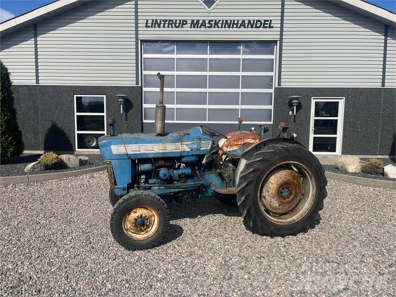 Ford 3000 Tratores Agrícolas usados