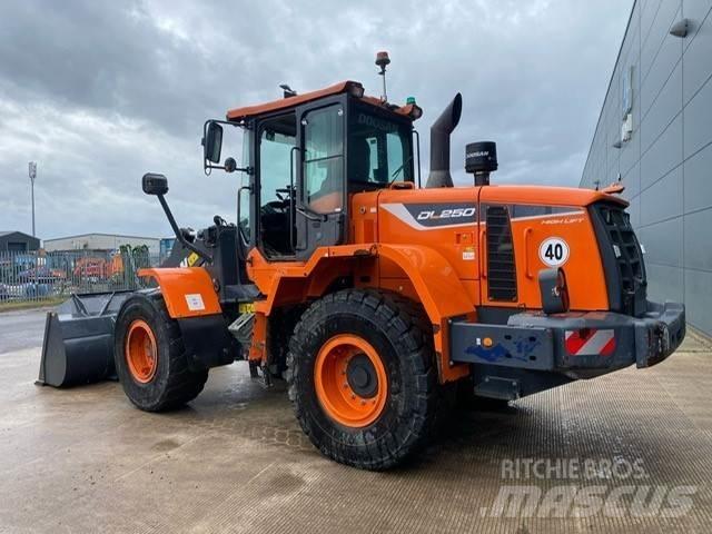 Develon DL250-5 Pás carregadoras de rodas