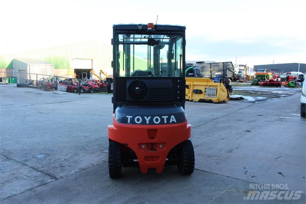 Toyota 4T Forklift Construção - Outros
