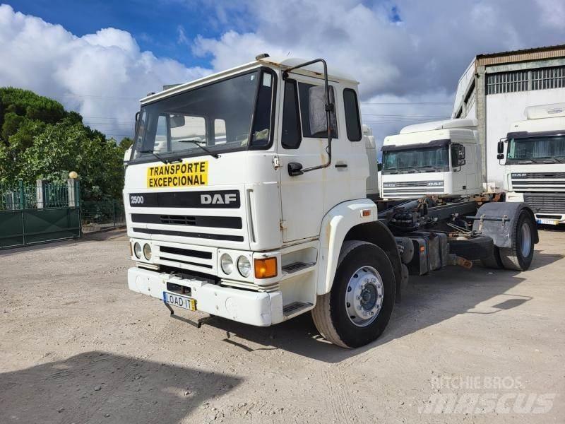DAF 2500 ATI Camiões de chassis e cabine