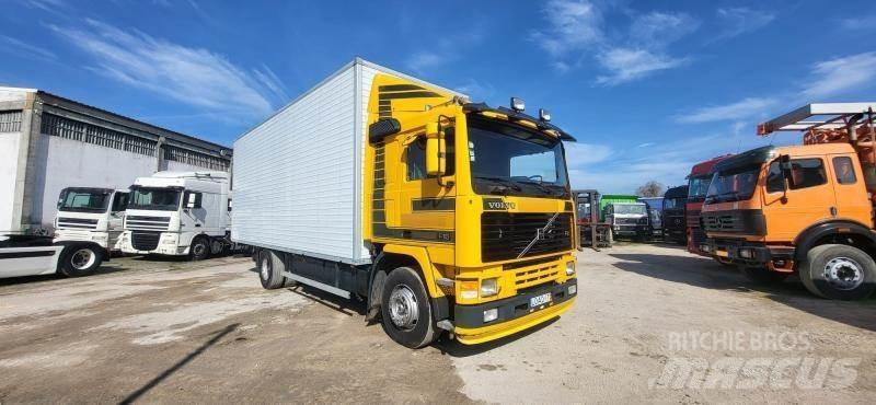 Volvo F10 Camiões de caixa fechada