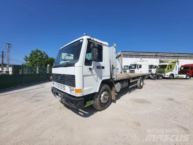 Volvo FL7 Camiões estrado/caixa aberta