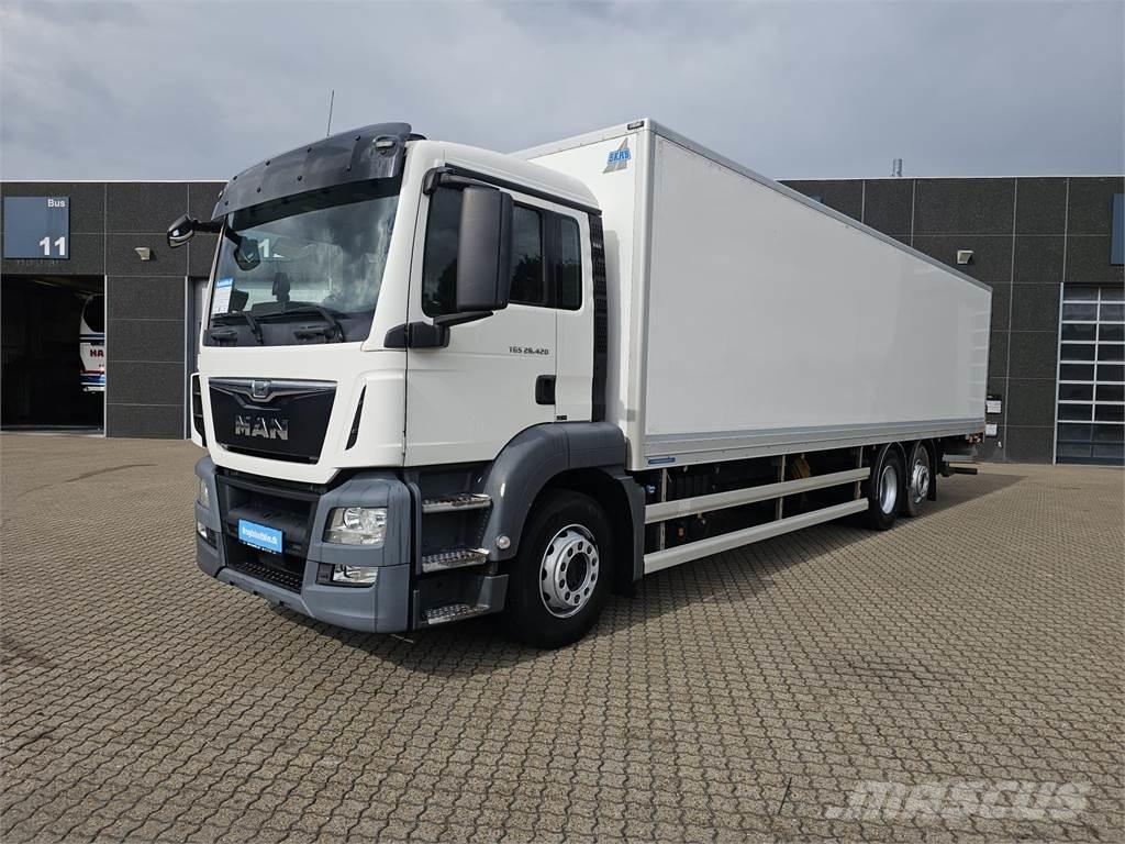 MAN TGS 26.420 Camiões de caixa fechada