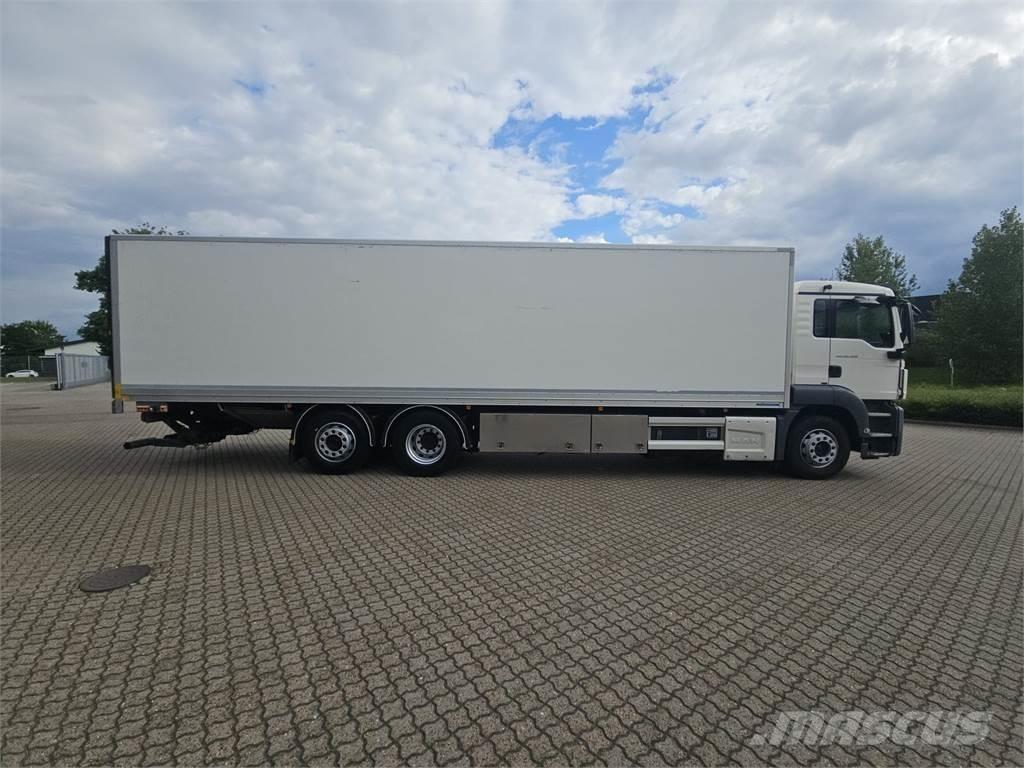 MAN TGS 26.420 Camiões de caixa fechada