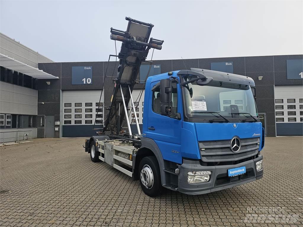 Mercedes-Benz Atego 1224 Camiões caixa desmontável com elevador de cabo