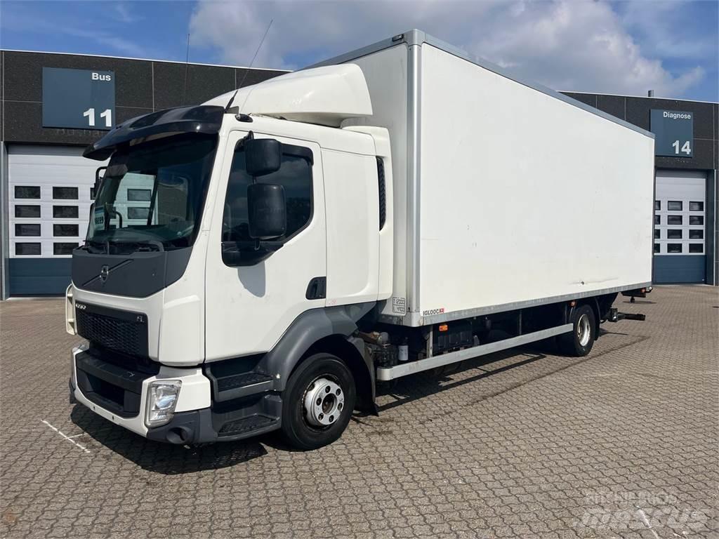 Volvo FL210 Camiões de caixa fechada