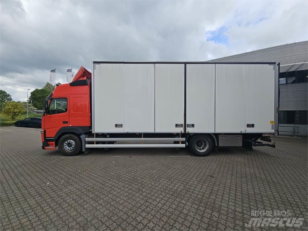 Volvo FM340 Camiões de caixa fechada