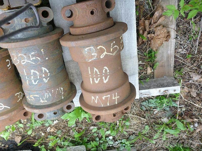 CAT  Rastos, correntes e material rodante