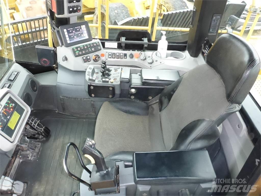 CAT 988K Pás carregadoras de rodas