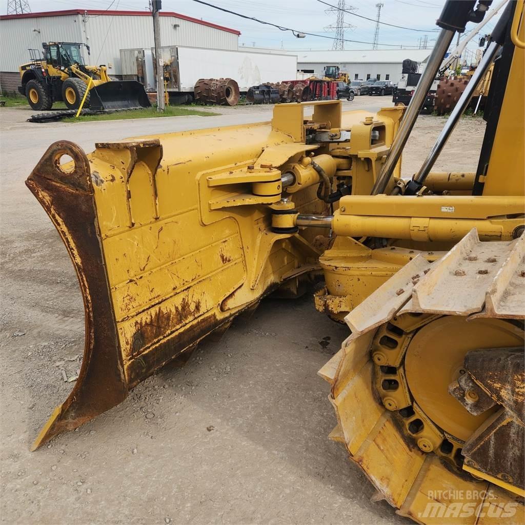CAT D6T LGP Dozers - Tratores rastos