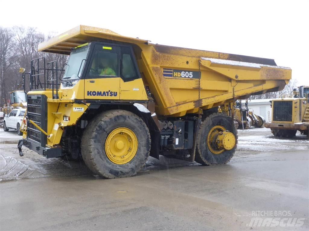 Komatsu HD605-7 Camiőes dumper basculantes rígidos