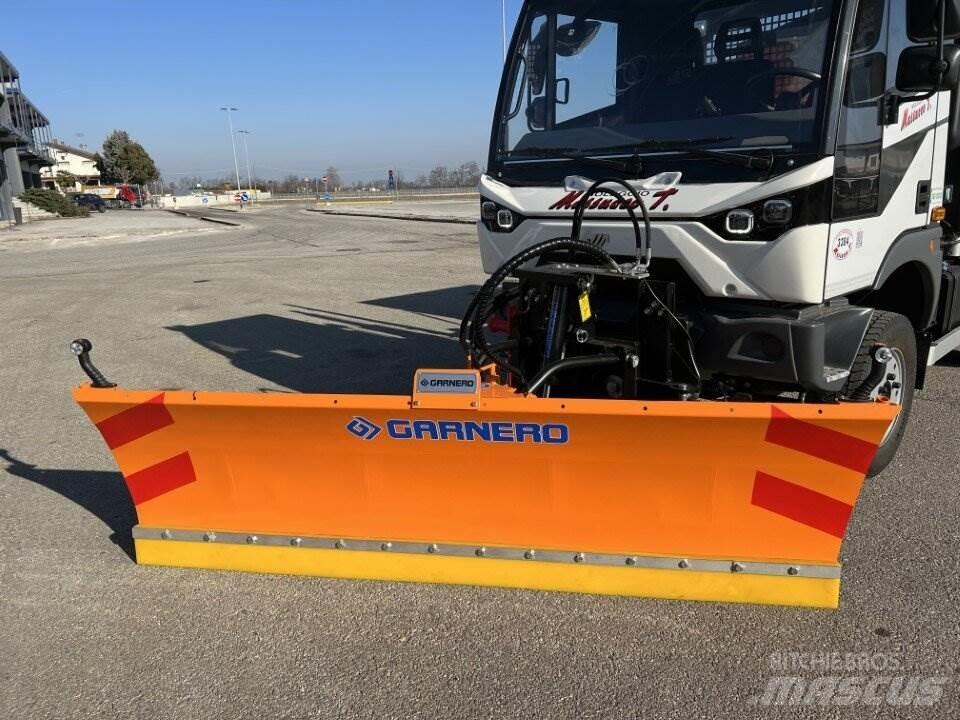 Aebi MT760 Lâminas de neve e arados