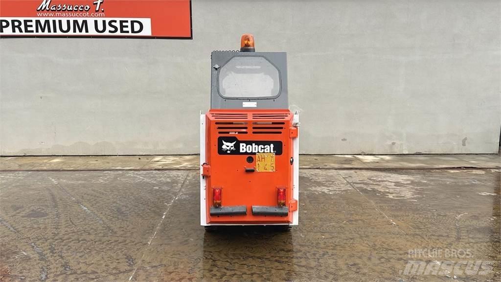 Bobcat S70 Carregadoras de direcção deslizante