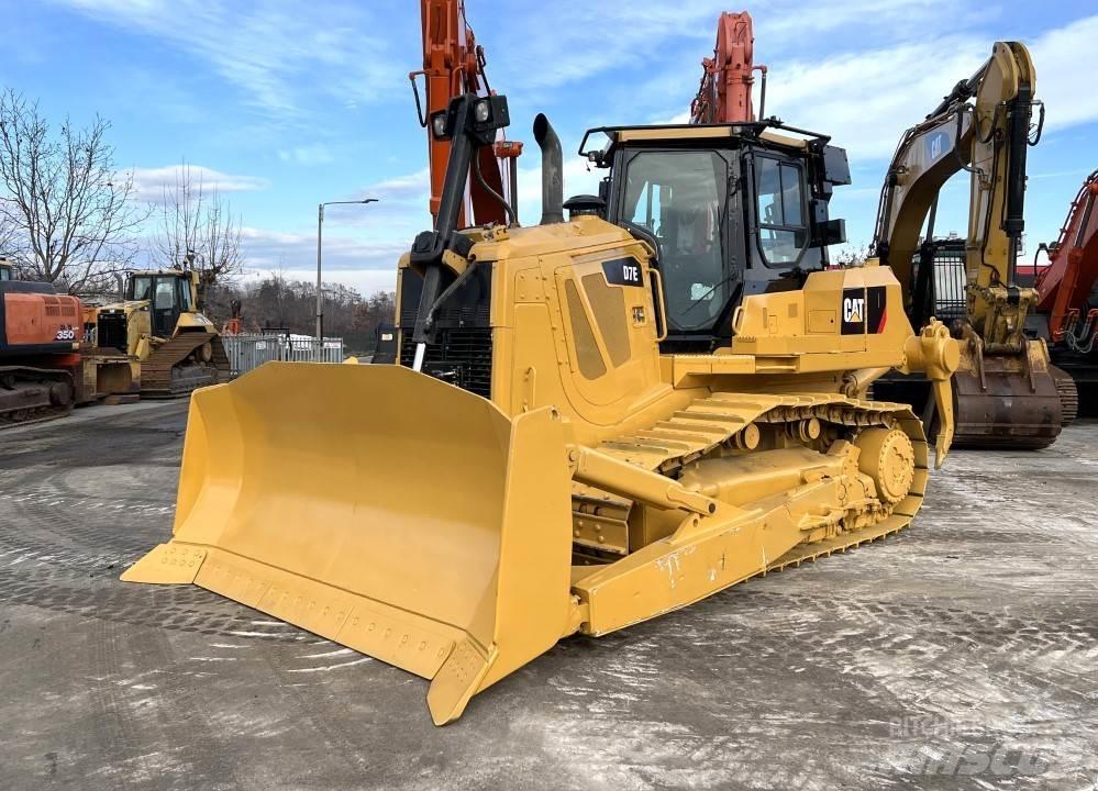 CAT D7E Dozers - Tratores rastos