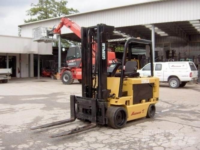 CAT M100D Empilhadores eléctricos