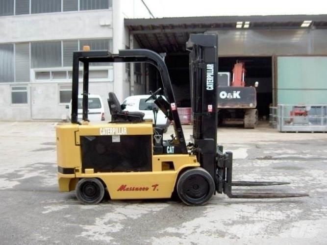 CAT M100D Empilhadores eléctricos