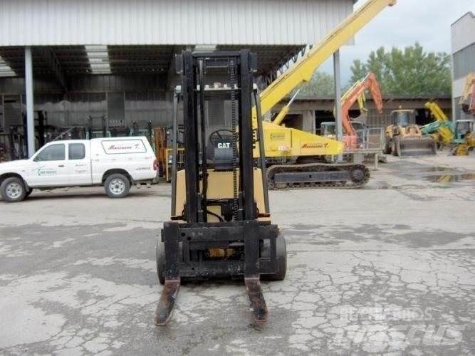 CAT M100D Empilhadores eléctricos