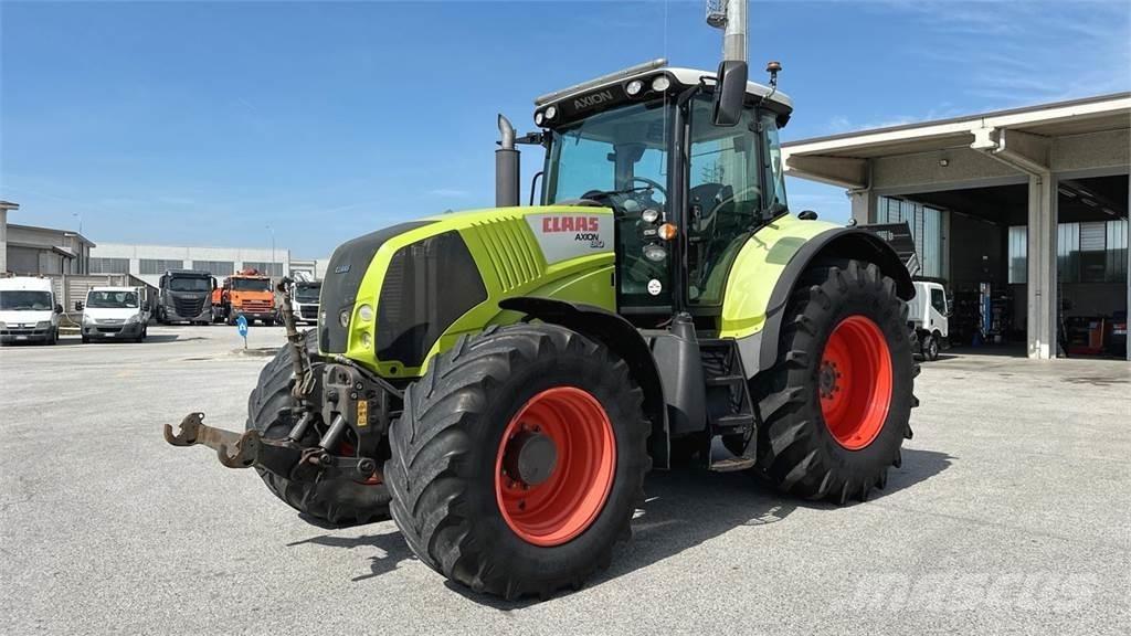 CLAAS AXION 810 4X4 Lâminas de neve e arados