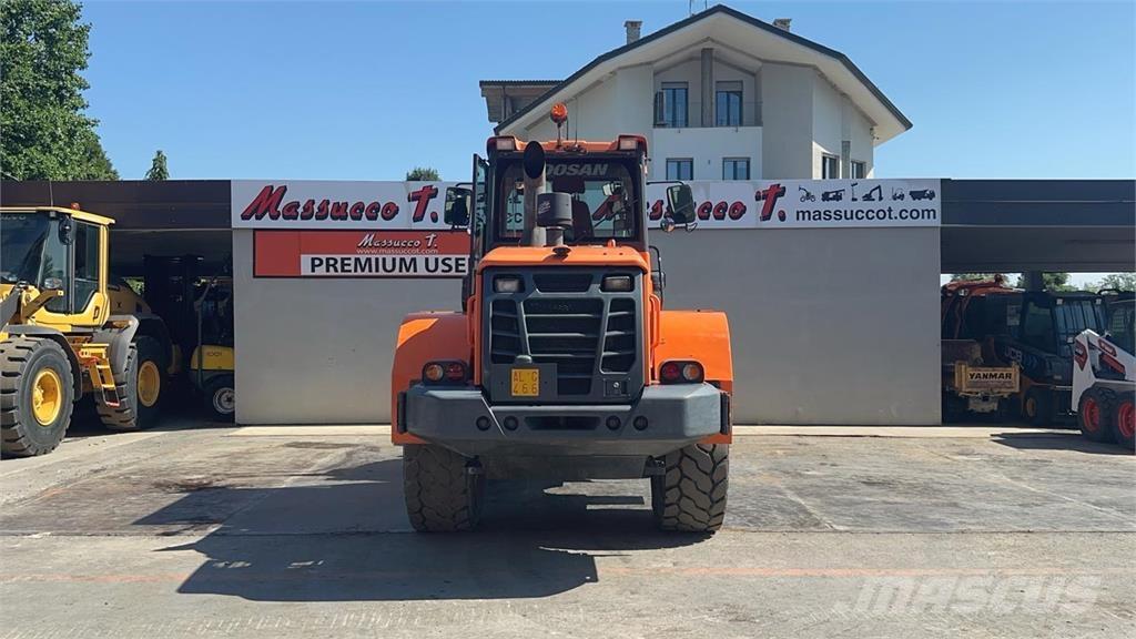 Doosan DL250-5 Pás carregadoras de rodas