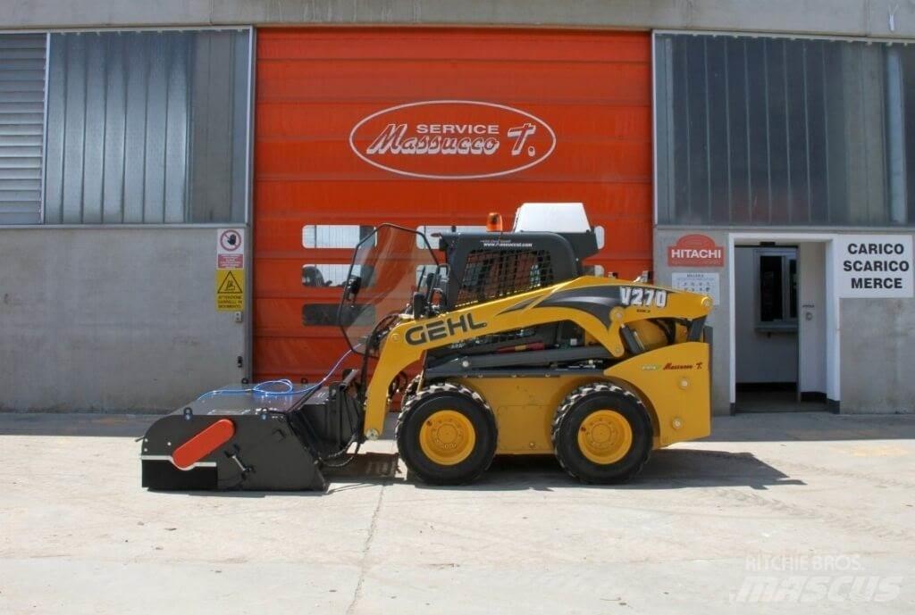 Gehl V270 Carregadoras de direcção deslizante