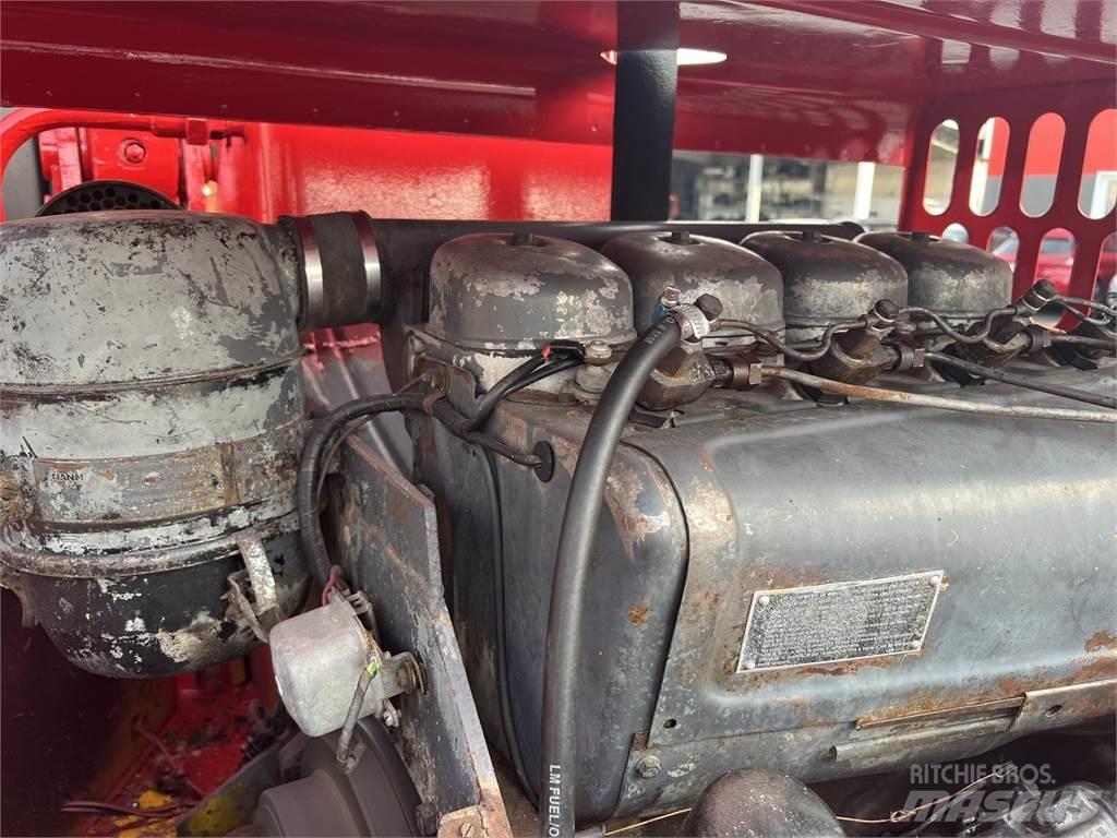 Hidromek H4 Escavadoras Midi 7t - 12t