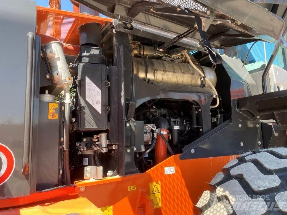 Hitachi ZW250-6 Pás carregadoras de rodas