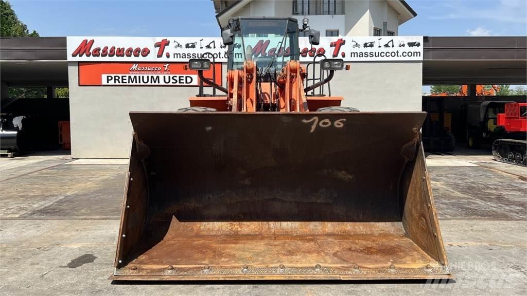 Hitachi ZW330 Pás carregadoras de rodas