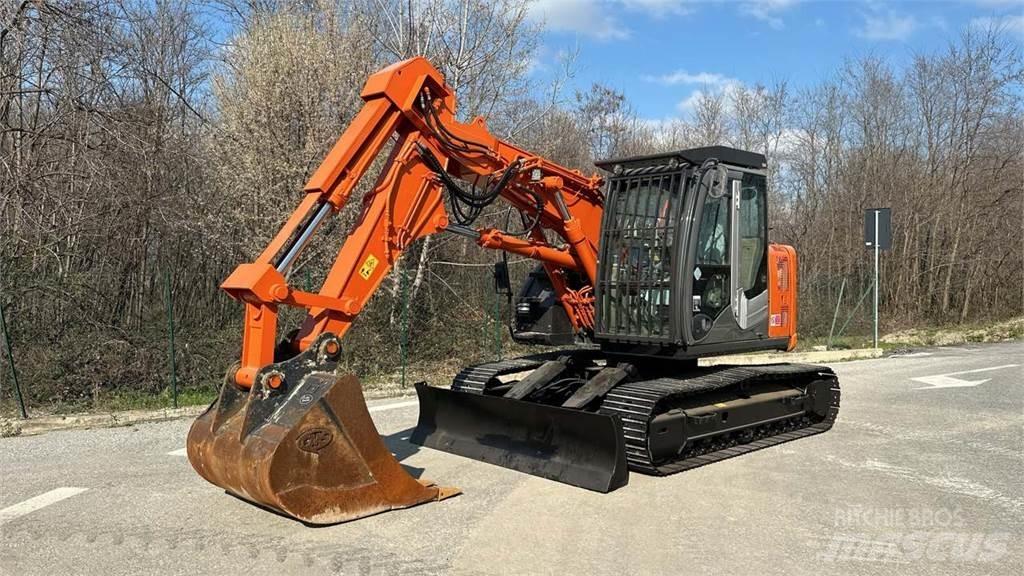 Hitachi ZX135US-3 Escavadoras Midi 7t - 12t