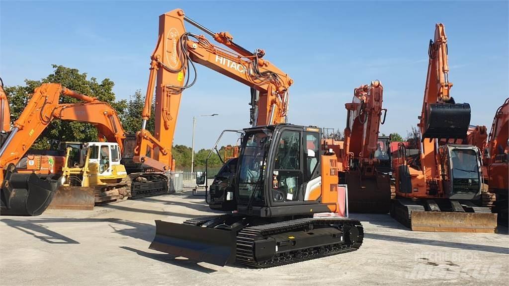 Hitachi ZX135US-7 Escavadoras Midi 7t - 12t