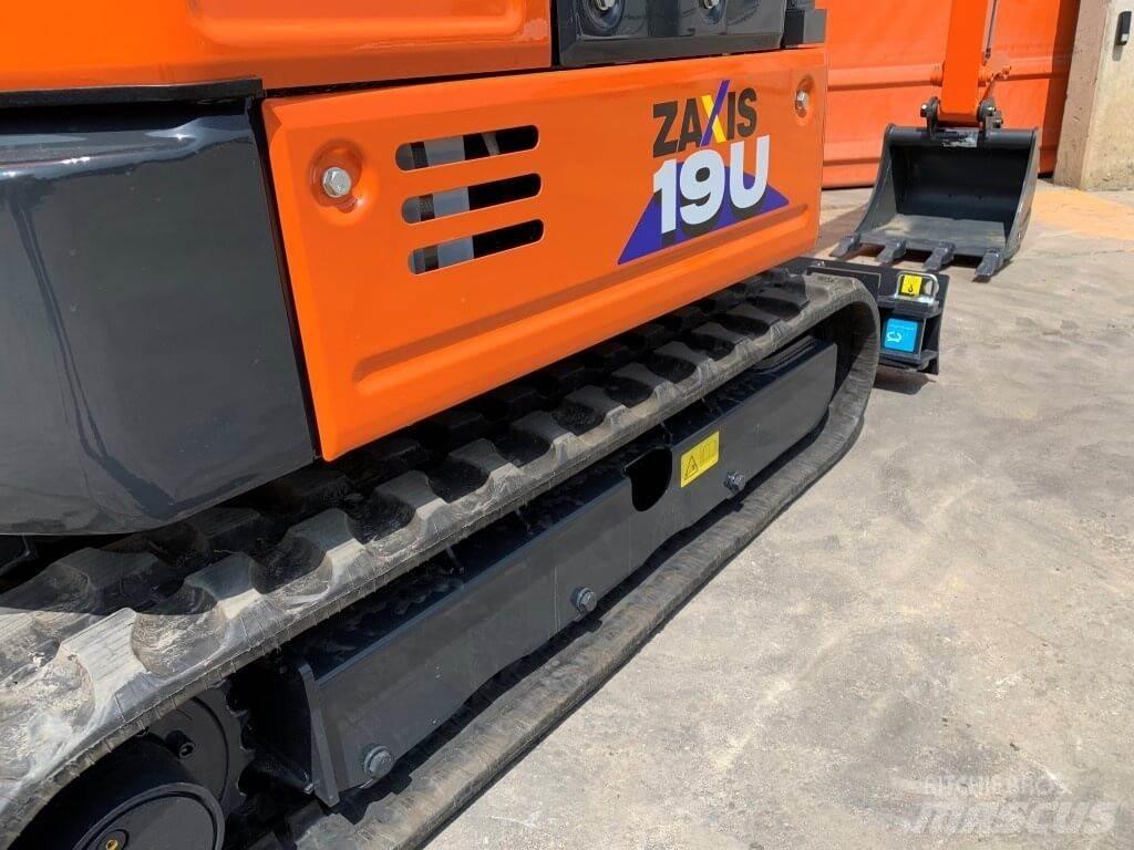 Hitachi ZX19U-6 Mini Escavadoras <7t