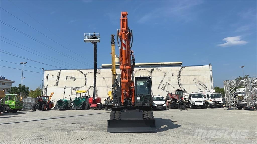 Hitachi ZX220W-7 Escavadoras de rodas