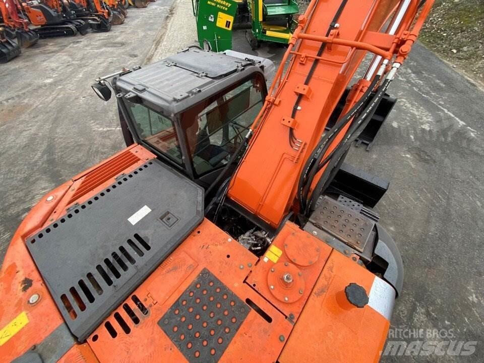 Hitachi ZX225 USBLC Escavadoras de rastos