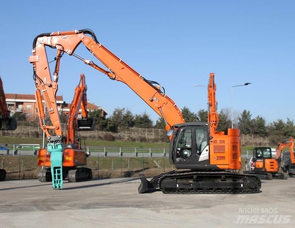 Hitachi ZX225USLC-6 Escavadoras de rastos