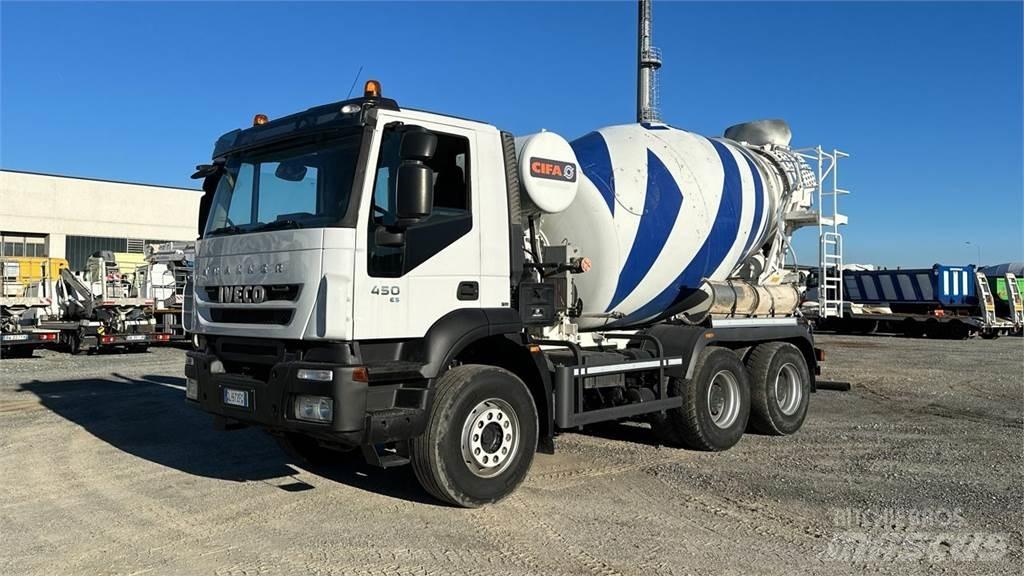 Iveco Trakker 450 6X4 Camiões de betão