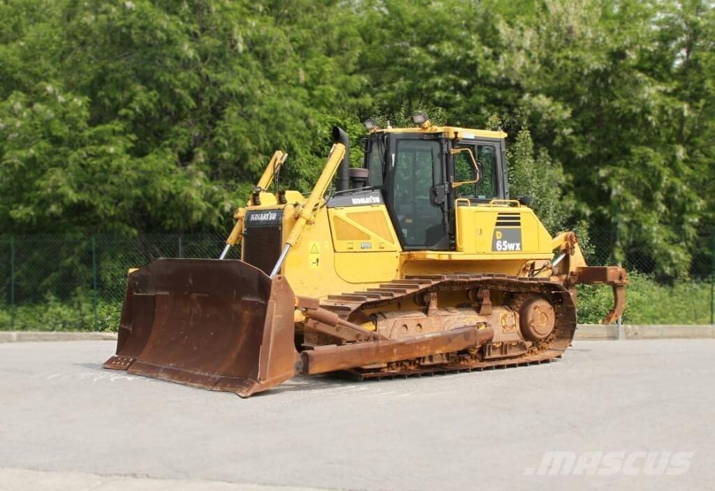 Komatsu D65WX-16 Dozers - Tratores rastos
