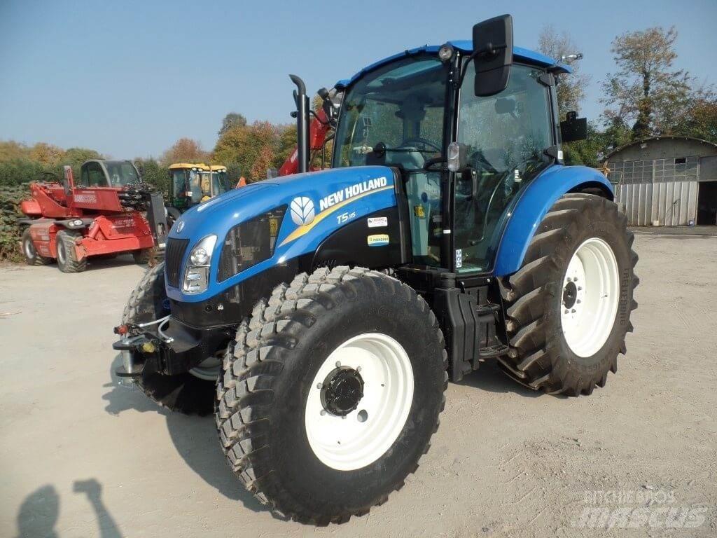New Holland T5.115 Lâminas de neve e arados