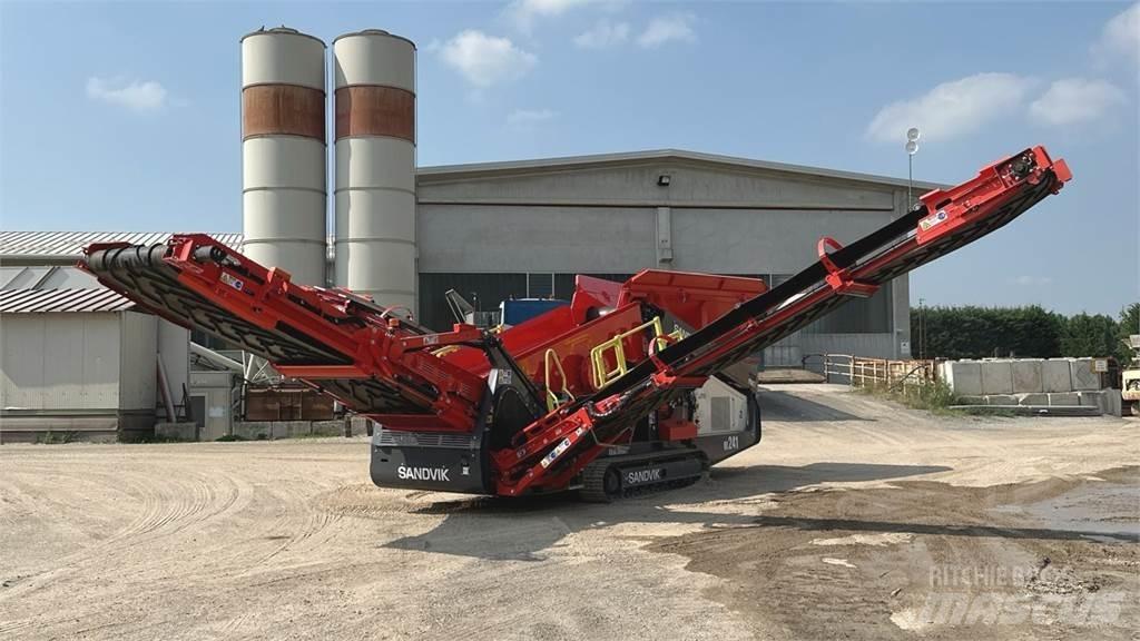Sandvik QE241 Equipamento de triagem
