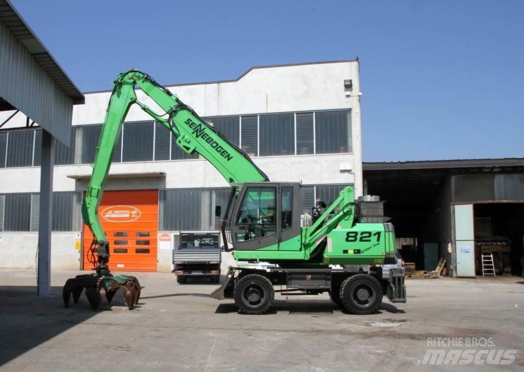 Sennebogen 821 Escavadoras de rodas