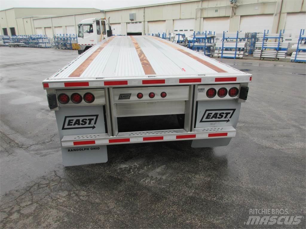 East Mfg Beast Reboques estrado/caixa aberta