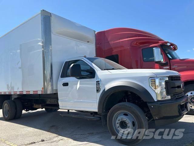 Ford F450 XL 4x2 Camiões de caixa fechada