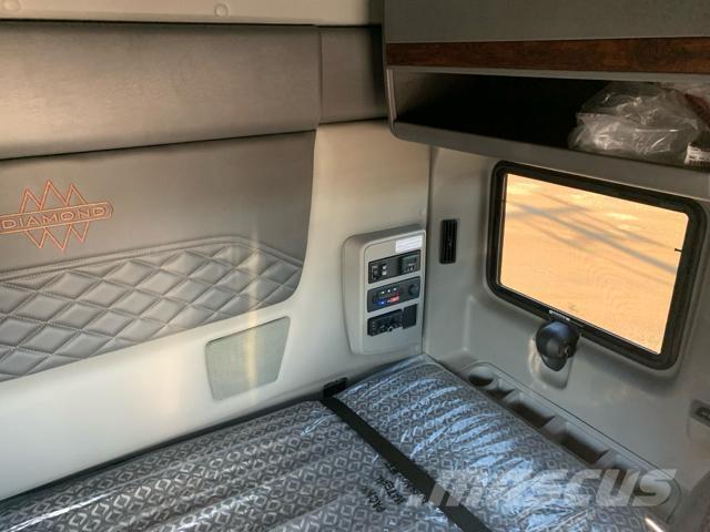 International HX Tractores (camiões)