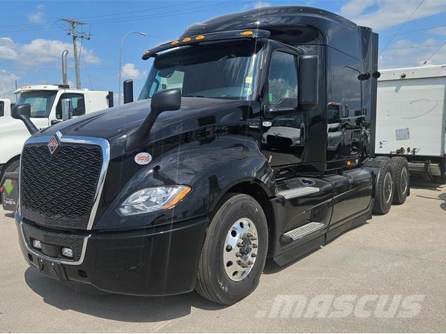 International LT Tractores (camiões)