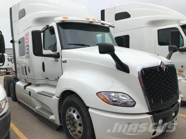 International LT Tractores (camiões)