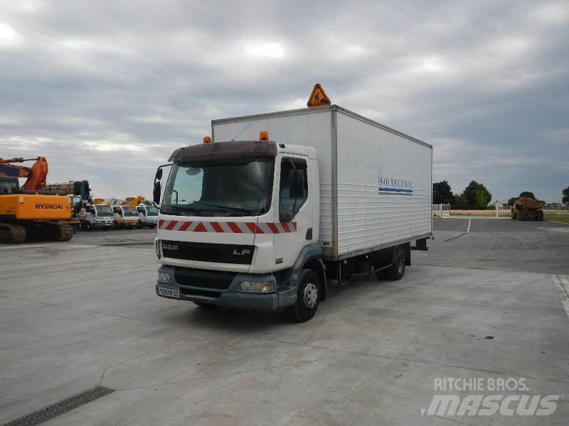 DAF LF 45 Camiões de caixa fechada