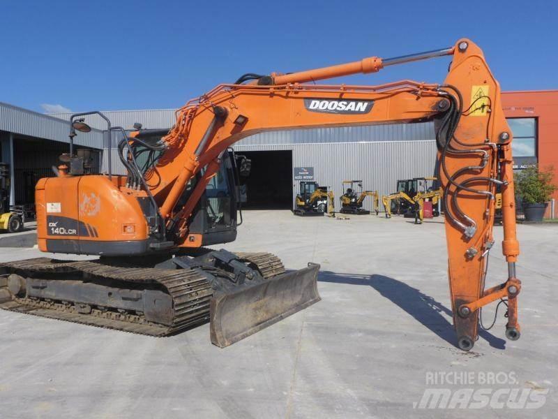 Doosan DX140LC Escavadoras de rastos